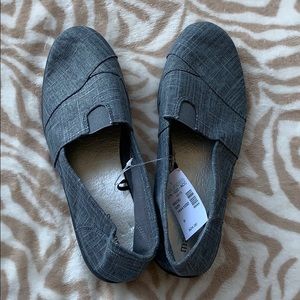 Size 9 gray flats from Maurices